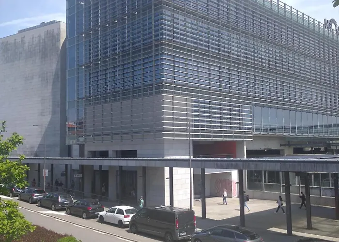 Metro Campanha Apartment