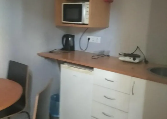 Metro Campanha Apartment