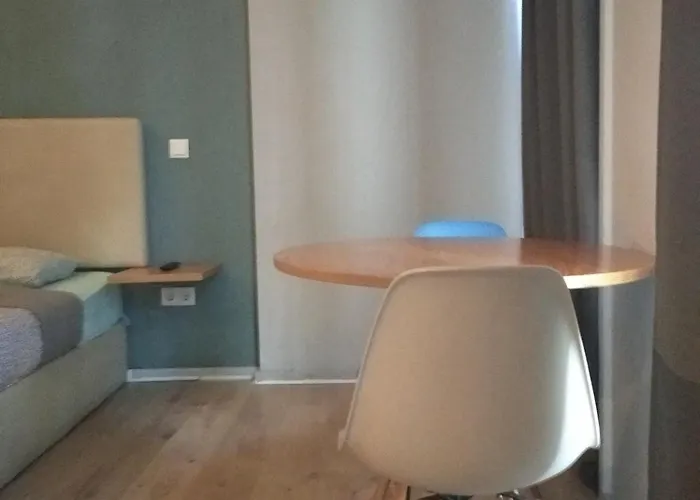 Metro Campanha Apartment *